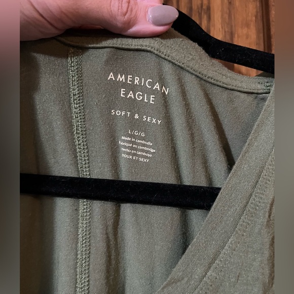 American Eagle soft and sexy green shirt - Picture 2 of 3